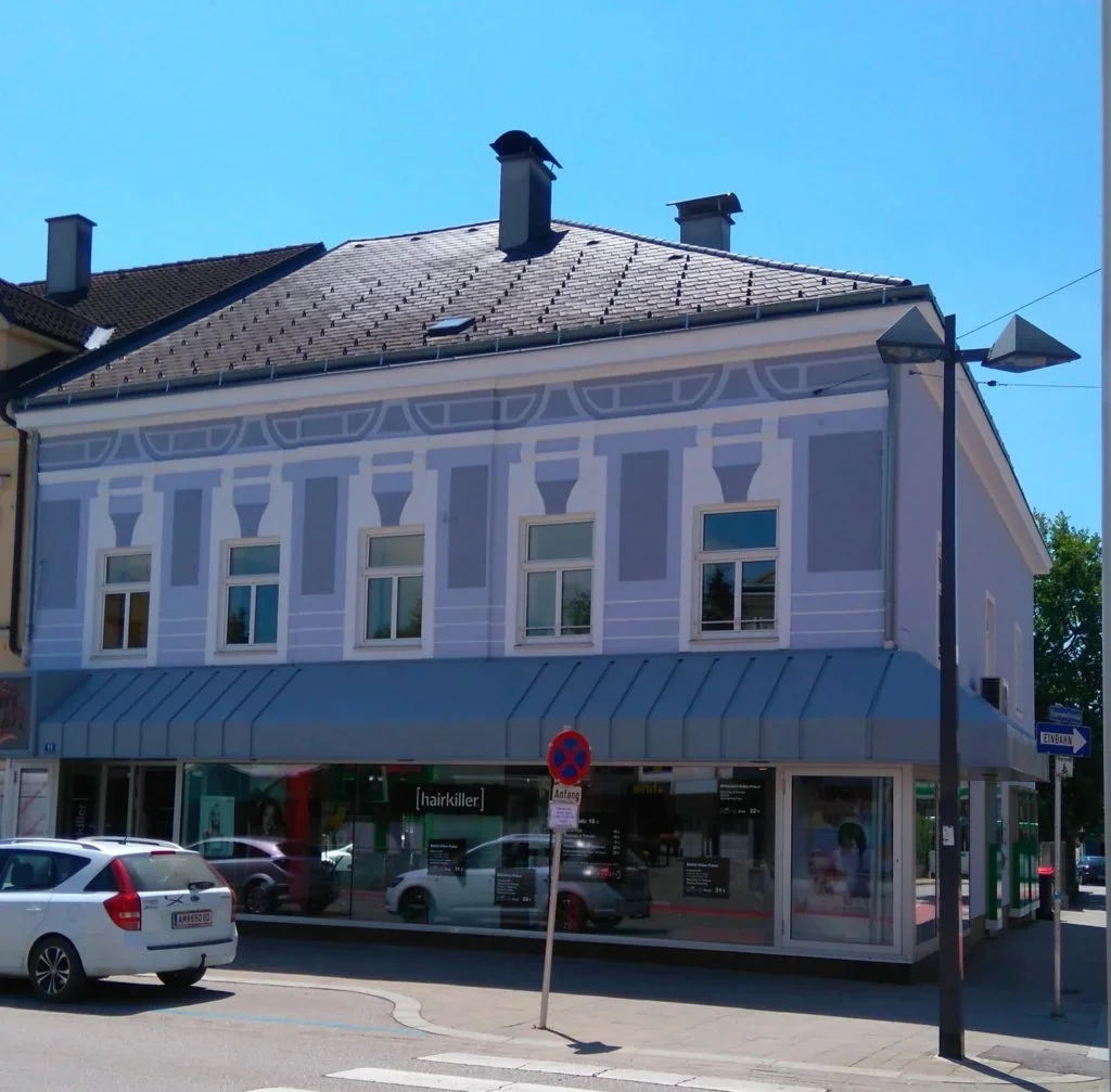 Historische Fassadensanierung Amstetten — Malerei Fürlinger